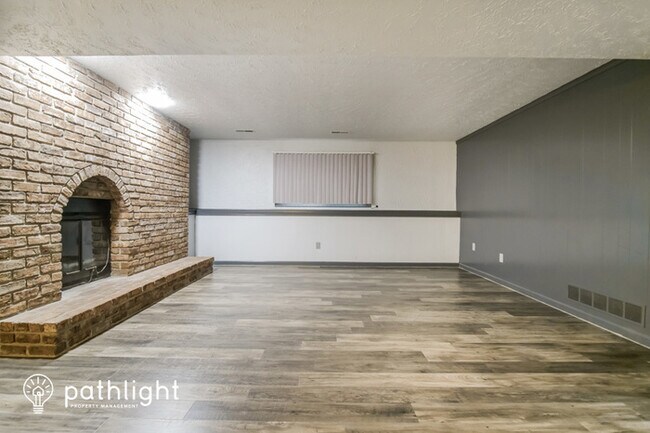 Foto del edificio - 3368 Dowling Drive, Fairlawn, OH, 44333