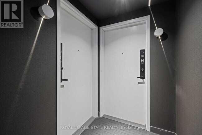 Building Photo - 3883 Quartz Rd