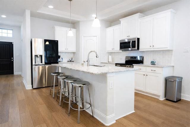 Foto del edificio - 310 Saltmeadow Ln