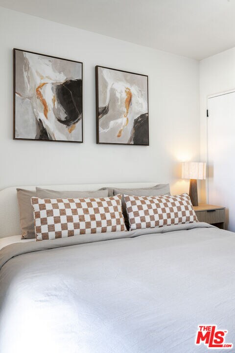 Foto del edificio - 7853 Brighton Ave