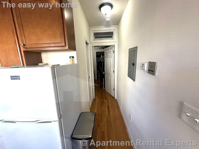 Foto del edificio - 1054 Cambridge St