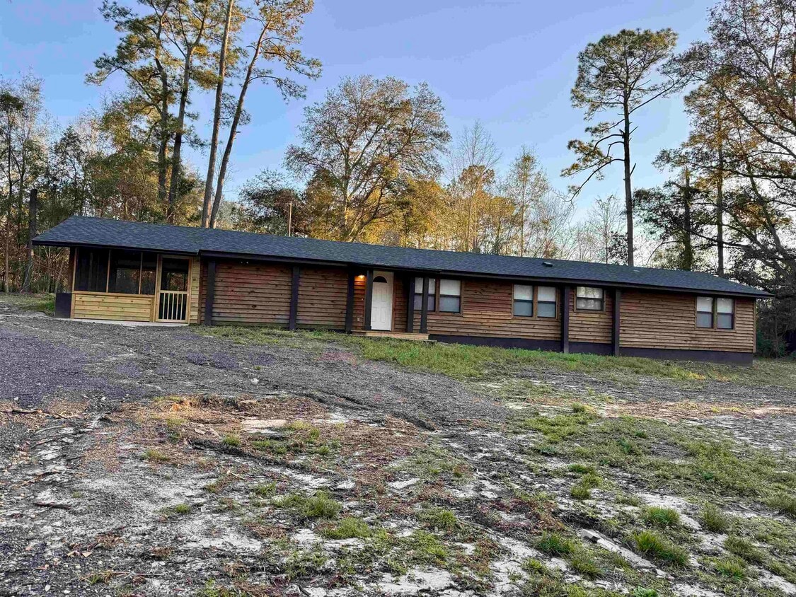 Primary Photo - 1800 Kemp Rd