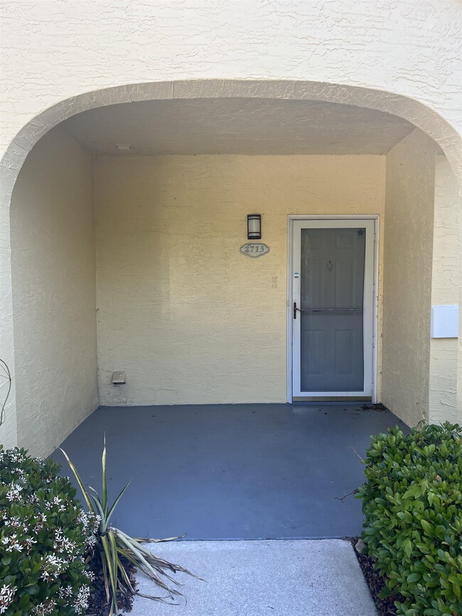 Building Photo - 2713 Vista Cove Rd
