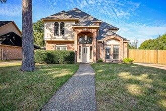 Building Photo - 12011 Autumn Creek Dr