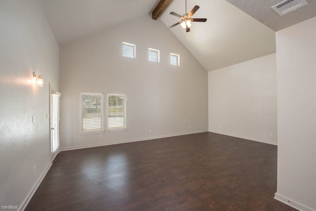 Building Photo - 4 br, 4.5 bath House - 310 Elm Ave