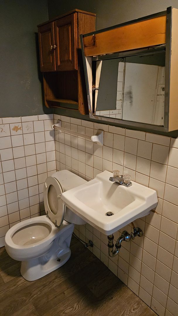 Foto del edificio - Freshly Updated 2BR! Everything on one level!
