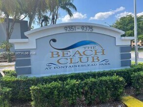 Building Photo - 9365 Fontainebleau Blvd