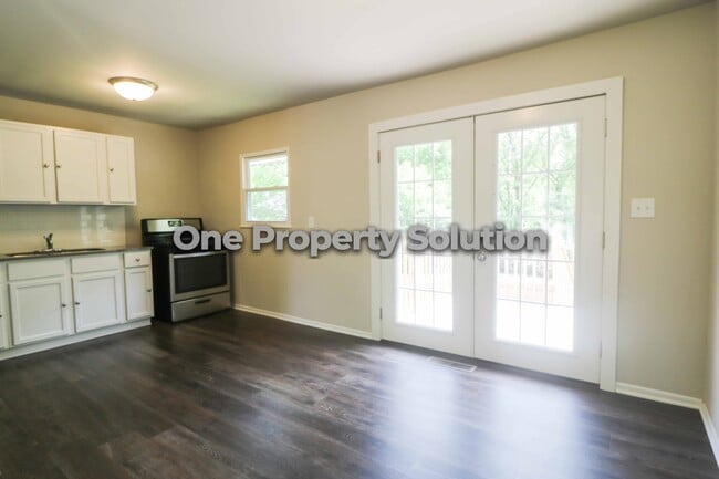 Building Photo - 1407 E 51st Pl