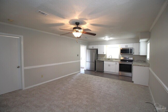 Foto del edificio - 4630 Bellview Ave