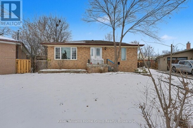 Building Photo - 18 Gower Ct