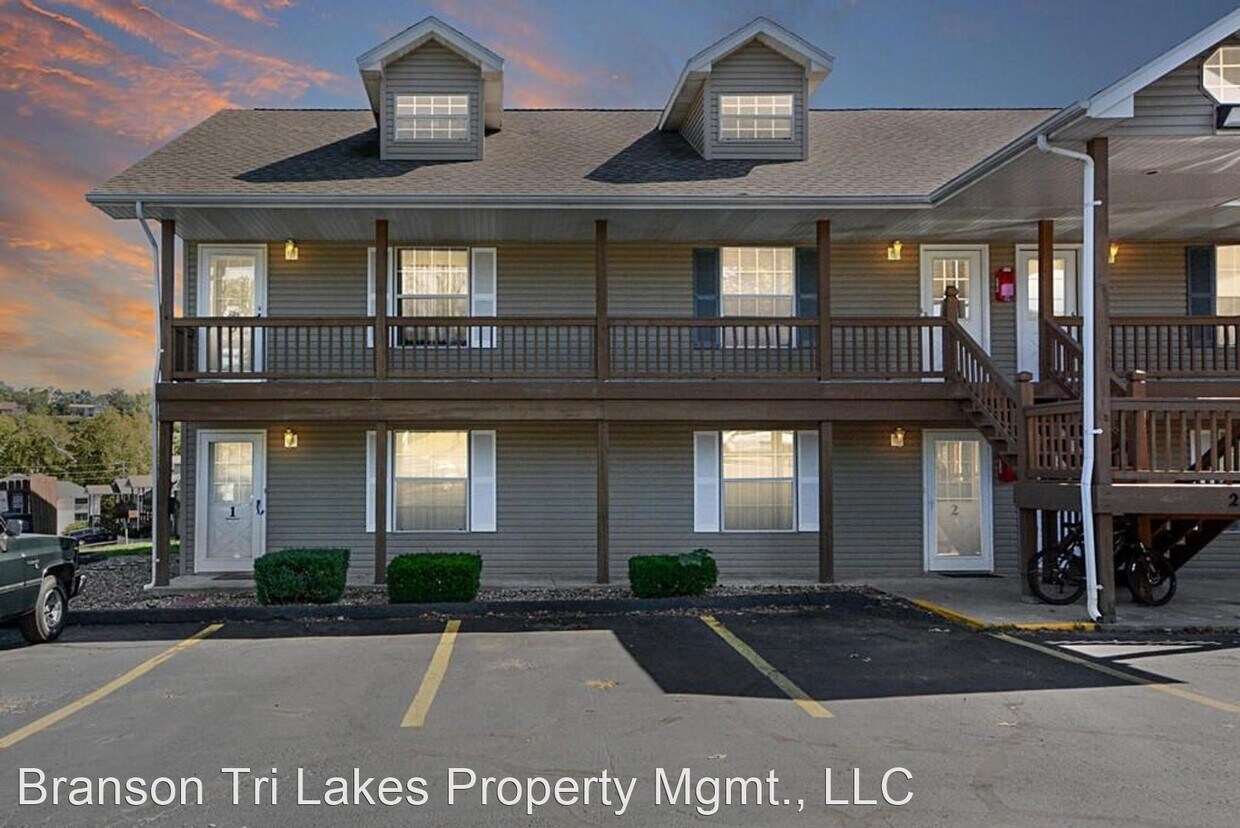 1 br, 1 bath House 21 Fall Creek Trail 2 House Rental in Branson