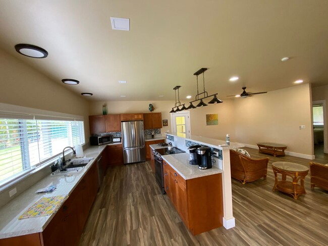 Building Photo - Brand new, Furnished Kapaa 3 Bed 2.5 Bath