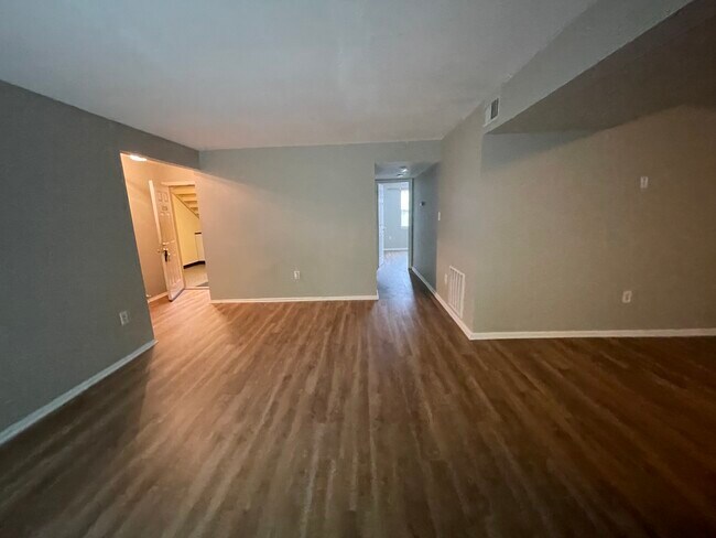 Sala de estar - 12211 Stevenson Ct