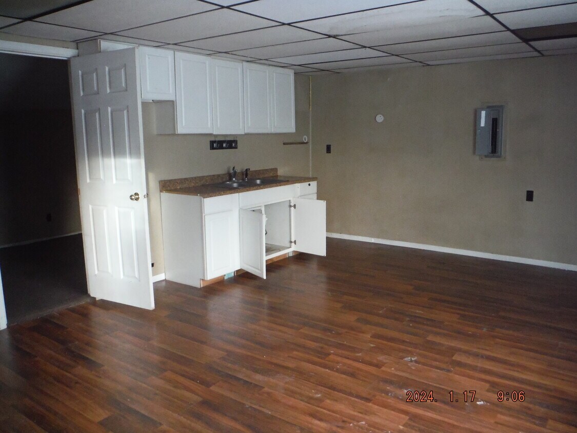 111 E South H St, Gas City, IN 46933 House Rental in Gas City, IN