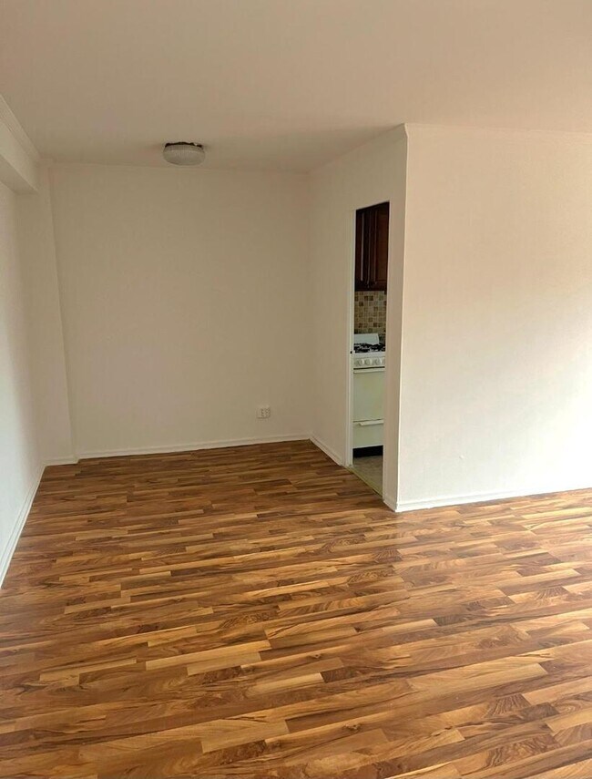 Foto del edificio - 2610 W Berwyn Ave