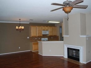 Building Photo - 4620 W William Cannon Dr
