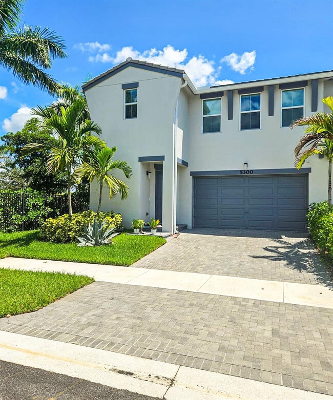 Building Photo - 5300 Thatcher Ct