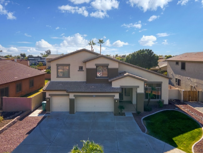 Photo - 1247 E Kenwood St House