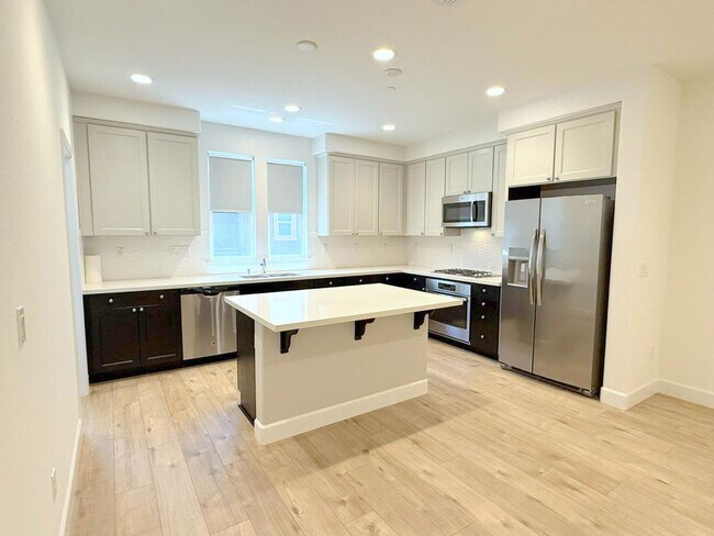 Foto del edificio - Modern & Luxurious Ryan Terrace Townhouse ...