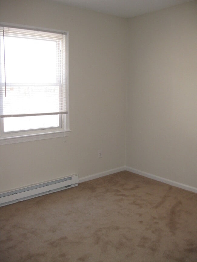 Foto del edificio - 1313 W 26th St
