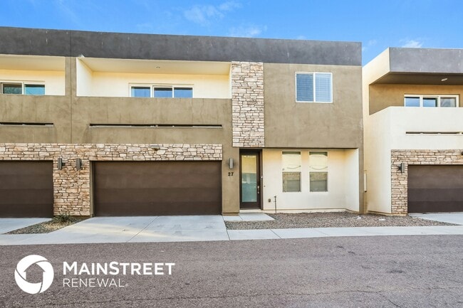 Building Photo - 2000 N 36th St Building Photo - 2000 N 36th St