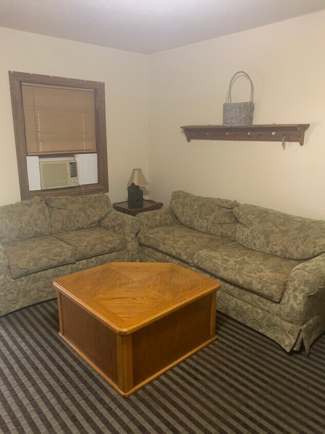 477 Burnt Hill Rd Unit 2, Williamstown, WV 26187 Apartments in