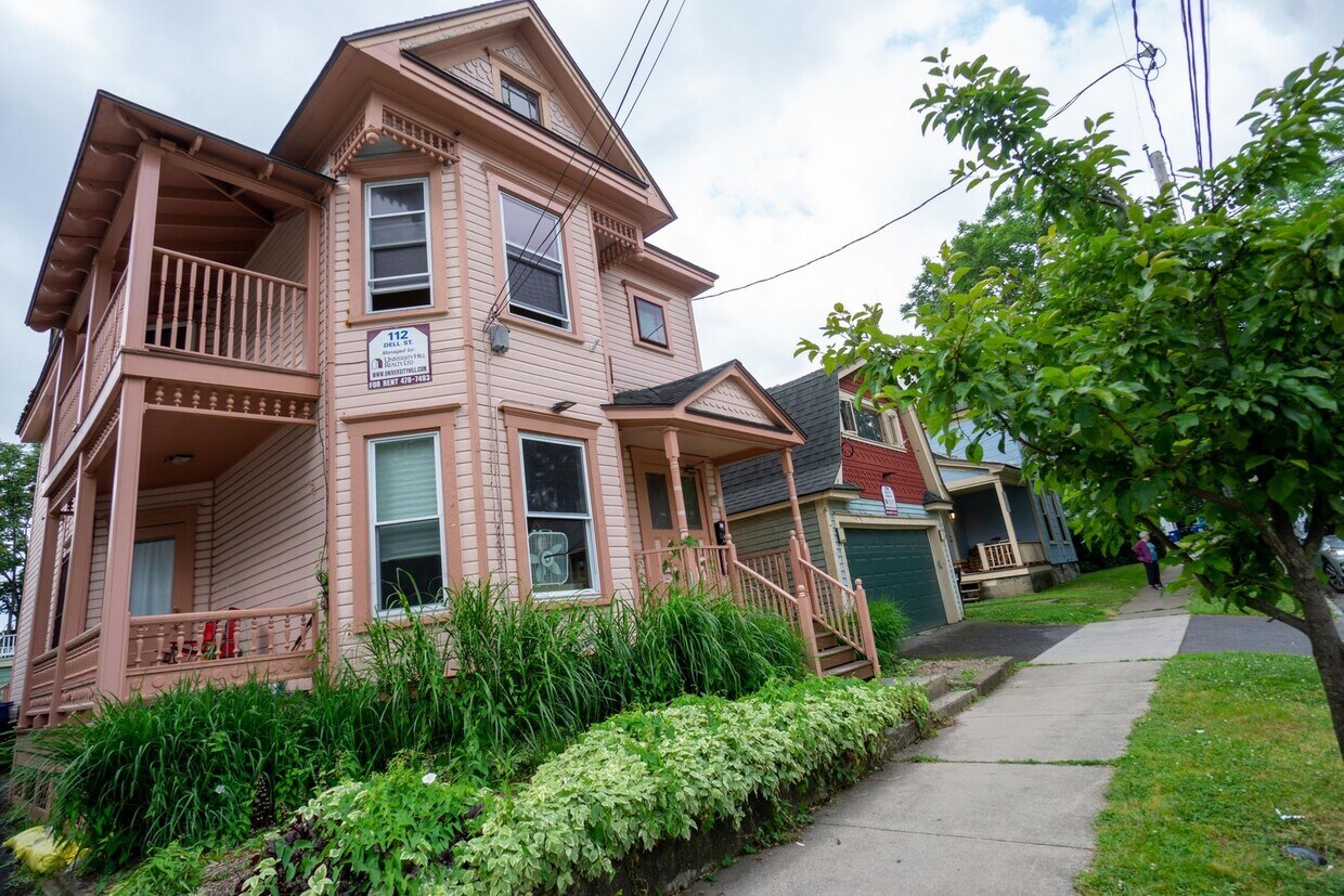 Primary Photo - AVAILABLE 7/1/26 - Charming Second Floor A...