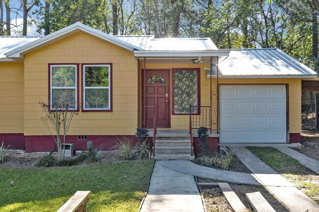 Building Photo - 1212 Carraway St