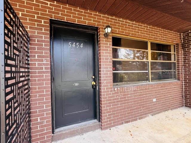 Foto del edificio - 5454 Decatur St