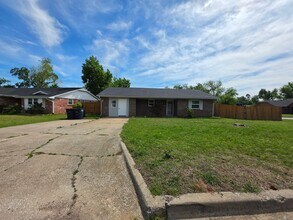 Building Photo - 1 Red Oak Rd