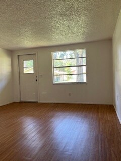 Foto del edificio - 4838 5th St