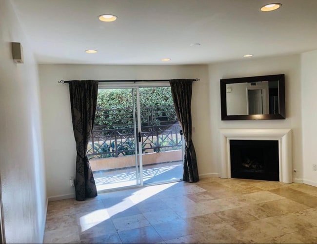 Living Room - 3215 Costa Alta Dr