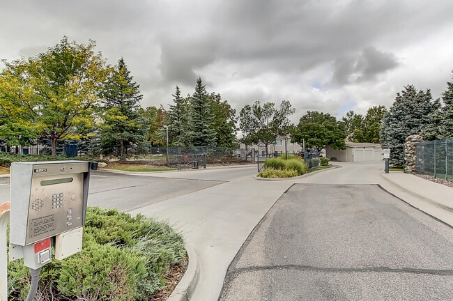 Building Photo - 8381 Pebble Creek Way