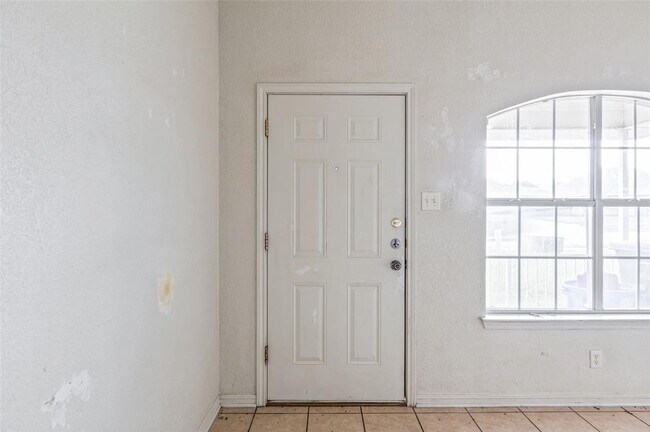 Building Photo - 3306 Alicante Ct