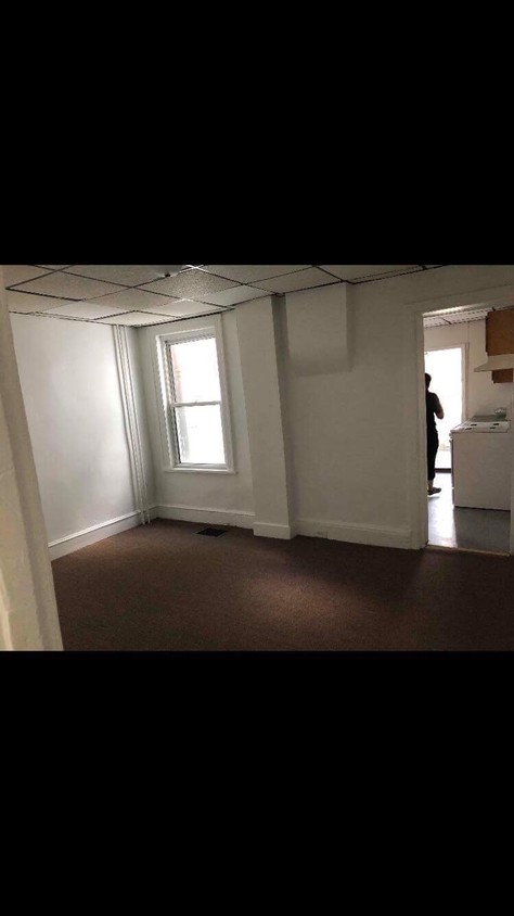 Primary Photo - 1319 Chestnut St