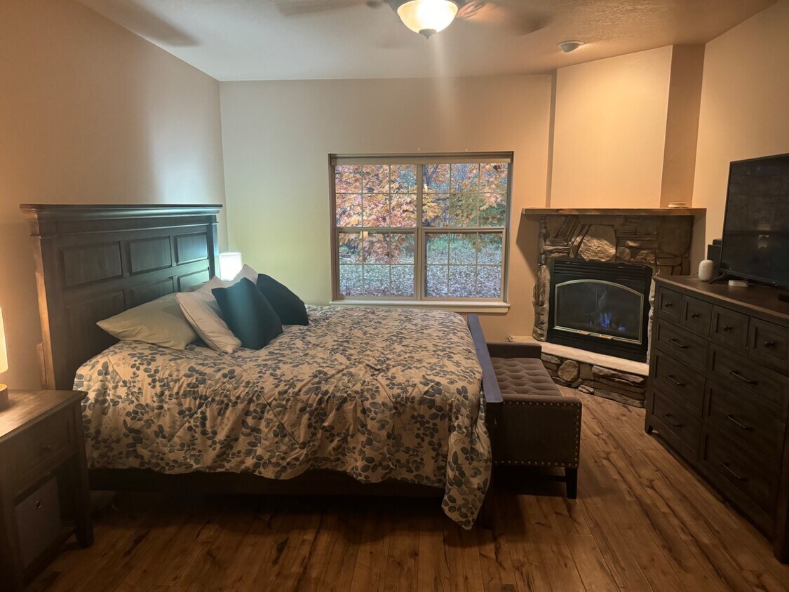 Foto principal - 1885 Lacy Ln