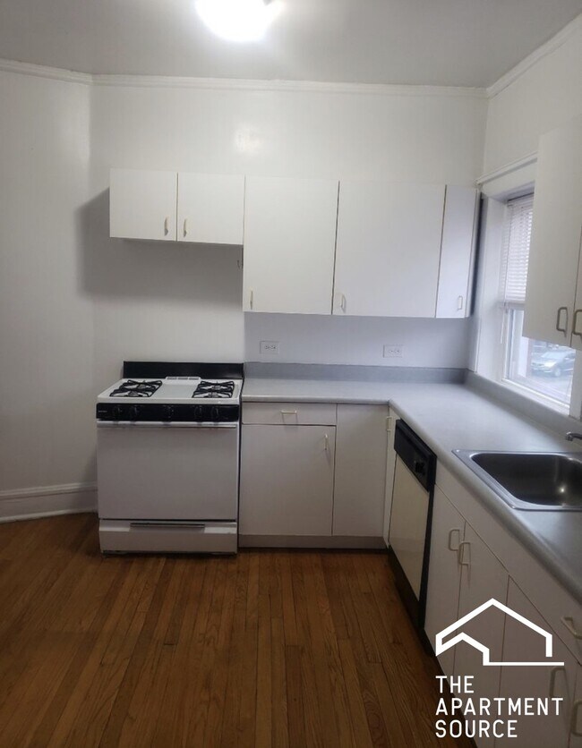 Foto del edificio - 2306 W Wilson Ave