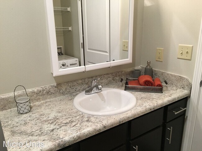 Foto del edificio - Studio, 1 bath Apartment - 2602 Springdale...