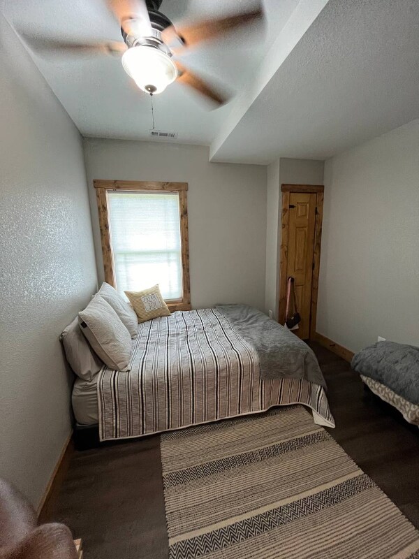 Foto del edificio - 38 Spring Creek Ct