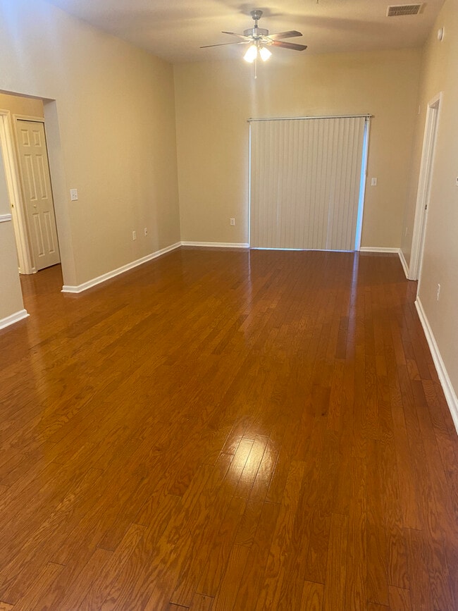 Building Photo - 6111 Maggies Cir