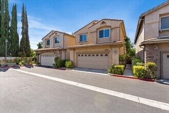 Building Photo - 14932 Isamar Ln