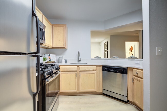 Building Photo - J Harbor Park at North Point