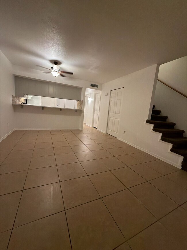Foto del edificio - 1784 S Fairway Cir