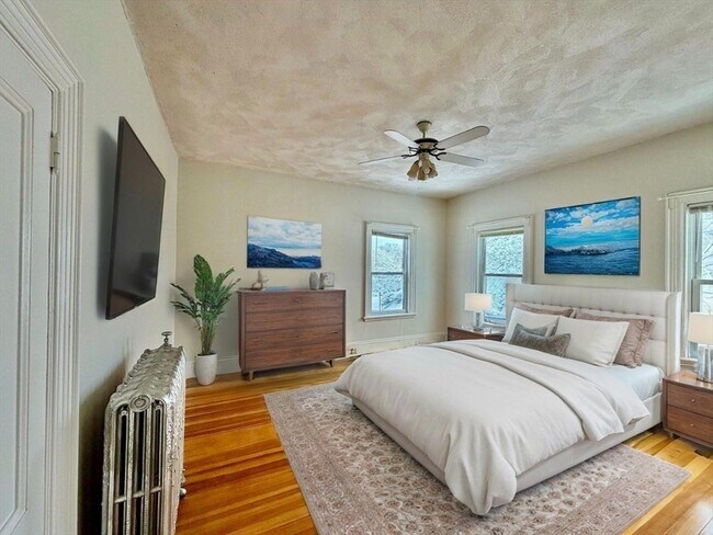 Foto del edificio - 170 Lincoln Ave