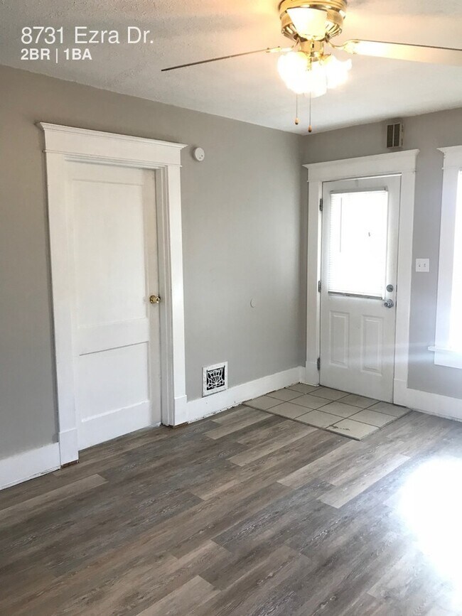 Building Photo - 8731 Ezra Dr