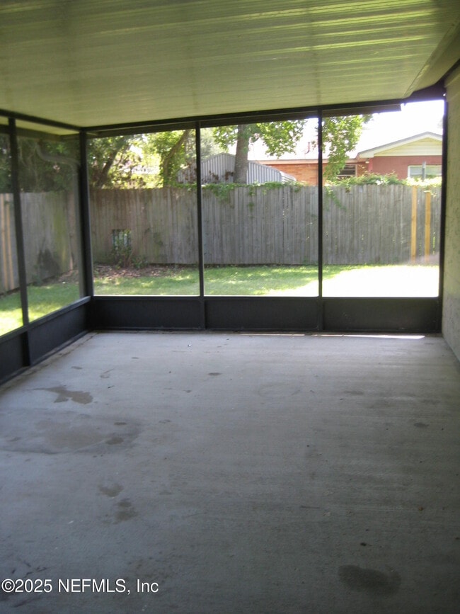 Building Photo - 7451 John F Kennedy Dr W