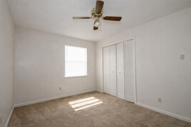 Foto del edificio - AVAILABLE SOON!