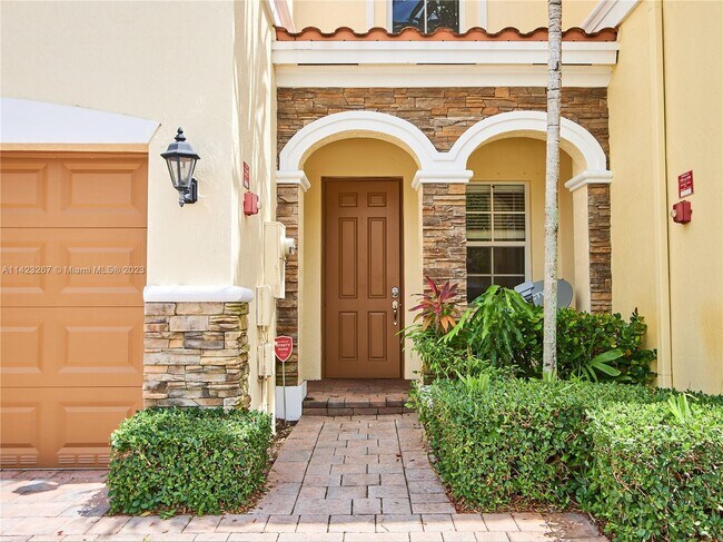 Building Photo - 12447 Emerald Creek Mnr