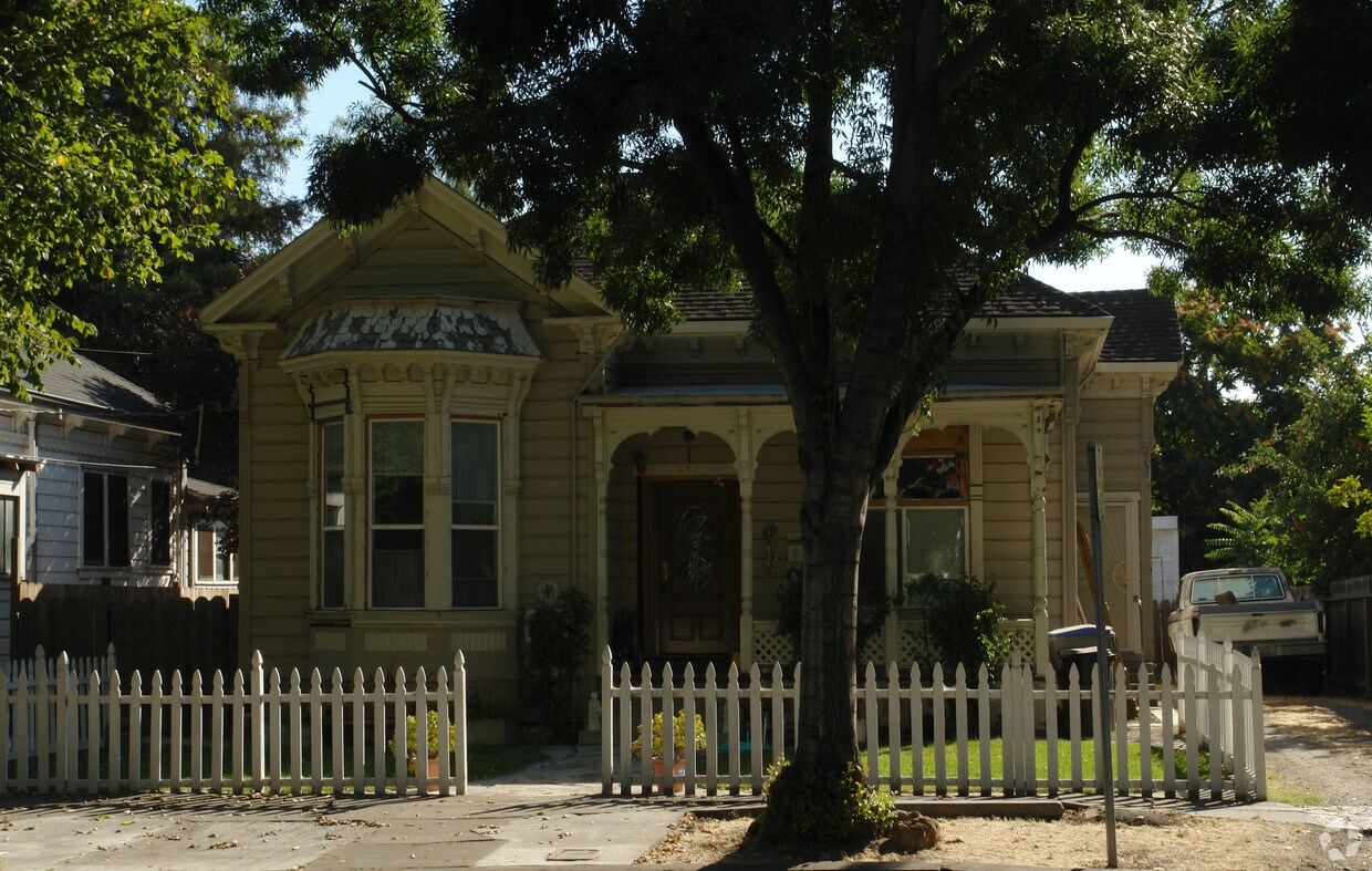 Foto del edificio - 852 S 3rd St