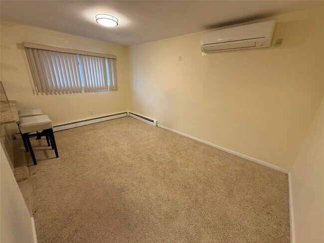 Building Photo - 357 Whittier Ave